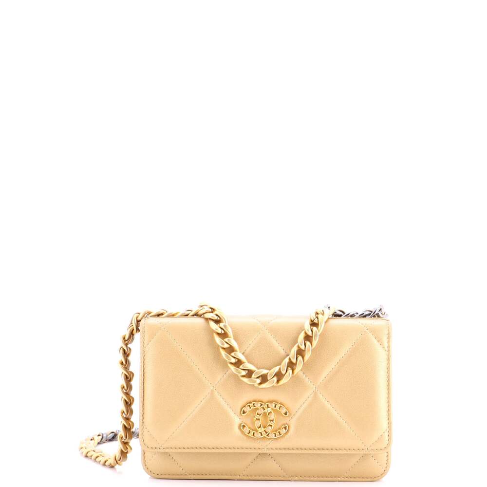 Chanel 19 Wallet On Chain Quilted #242794C41B - Picture 1 of 6
